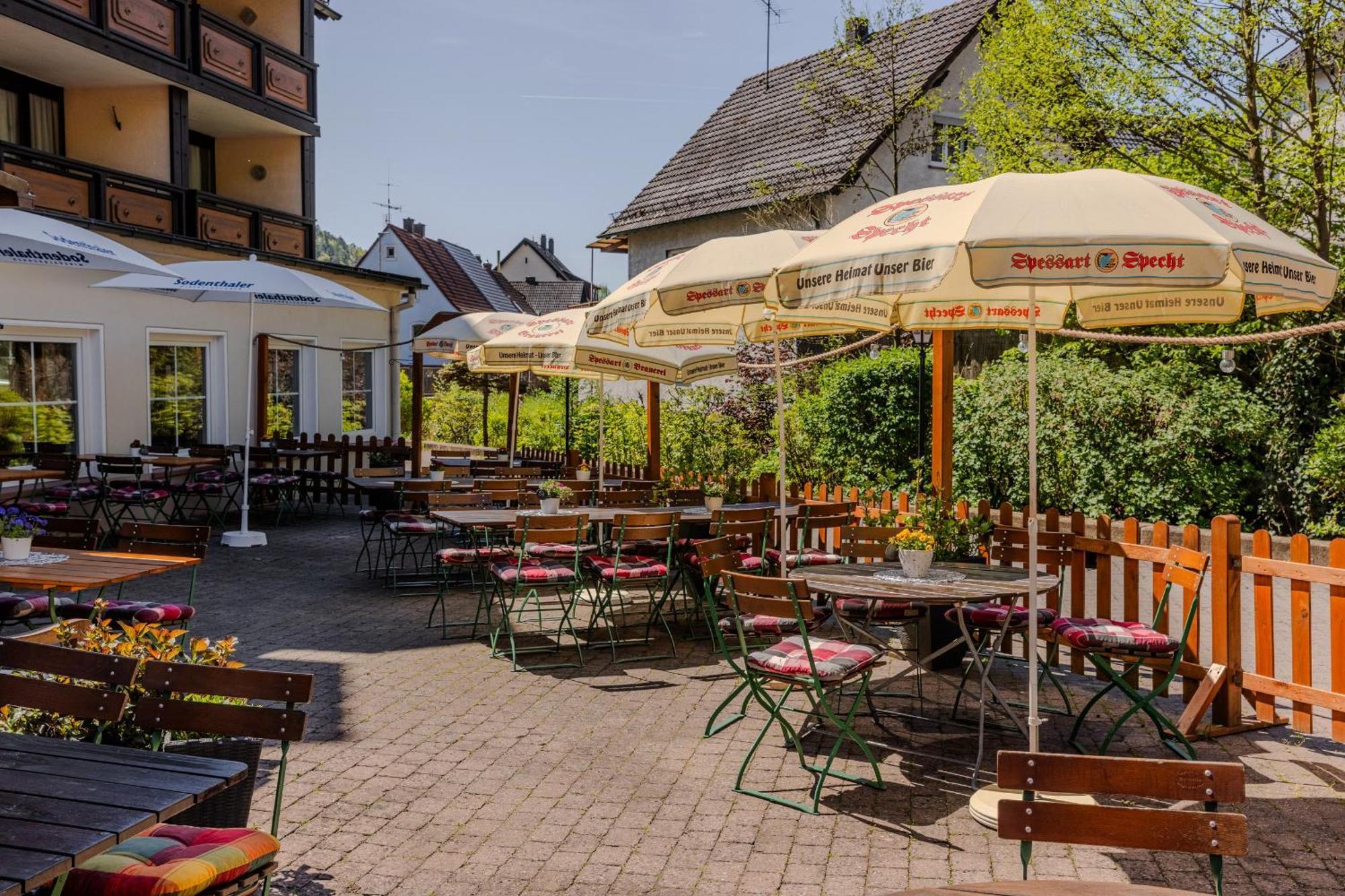 Landgasthof Zur Linde Heimbuchenthal Extérieur photo
