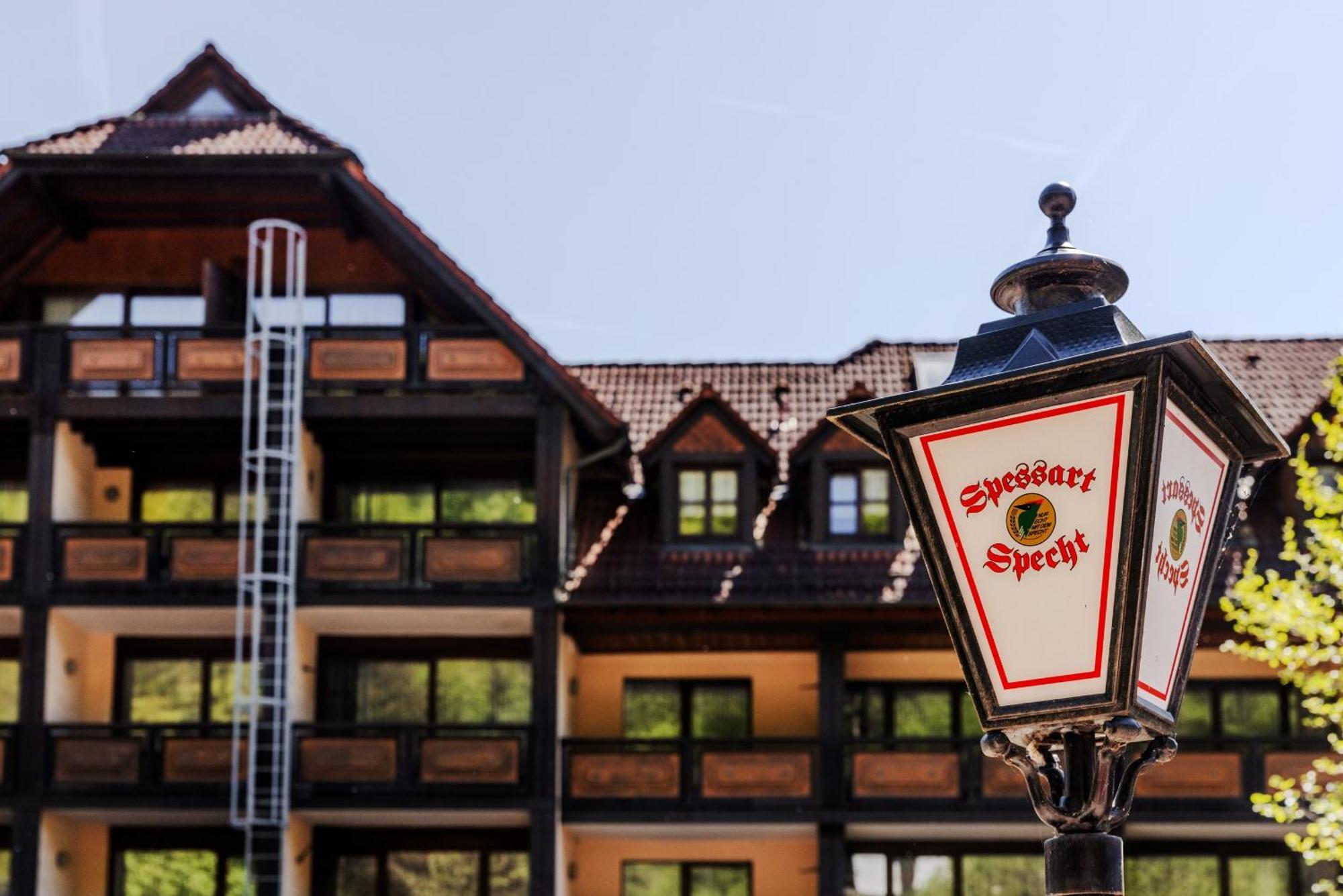 Landgasthof Zur Linde Heimbuchenthal Extérieur photo