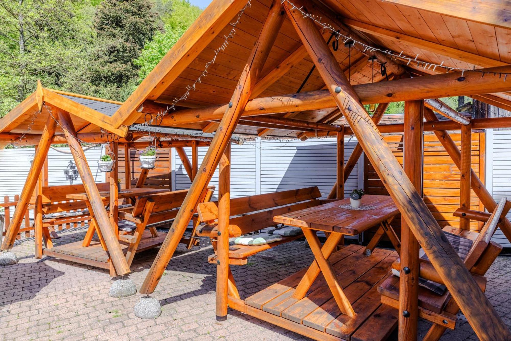 Landgasthof Zur Linde Heimbuchenthal Extérieur photo