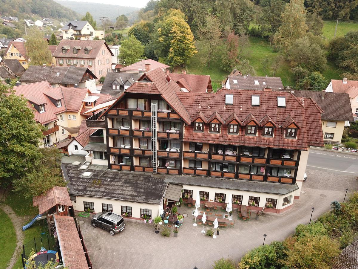 Landgasthof Zur Linde Heimbuchenthal Extérieur photo